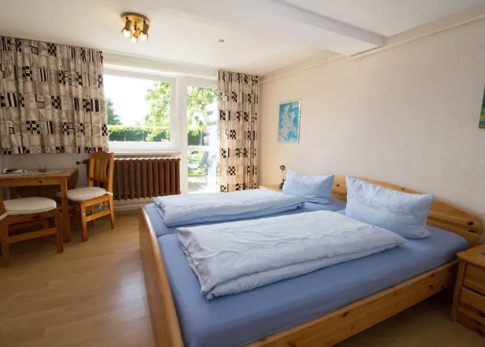 Ferienzimmer Zum Foersterberg * Hagen (Rugen)